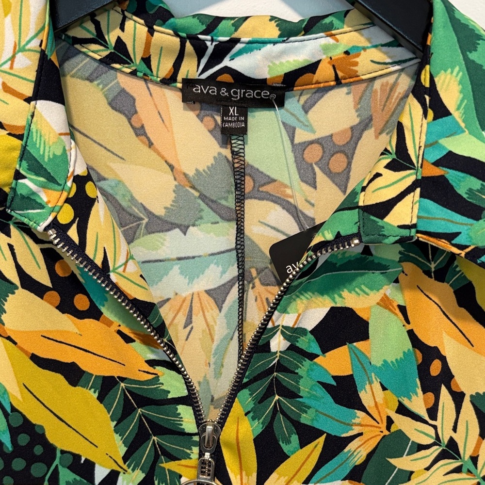 Ava & Grace Black Tropical Zip-Front Dress with Green & Yellow Leaves